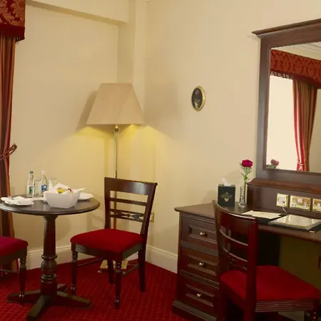 Maudlins House فندق ناس