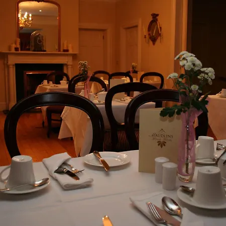 Maudlins House Hotel 3*