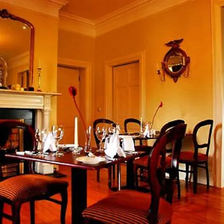 Maudlins House ناس