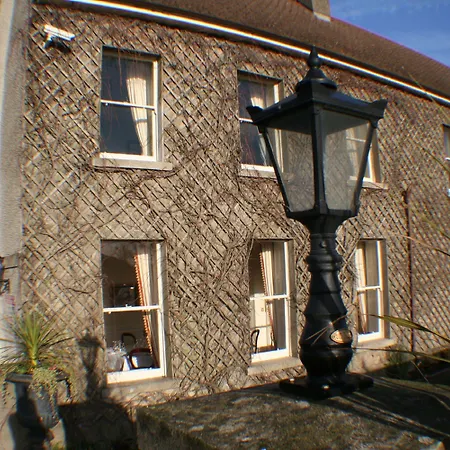 Maudlins House Hotel