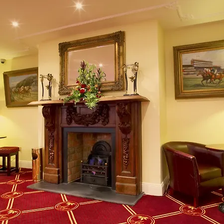 Hotel Maudlins House 3*