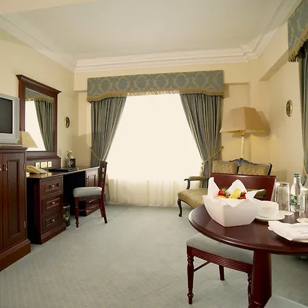 Maudlins House 3* ناس