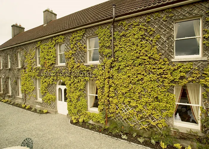 Maudlins House Hotel 3*