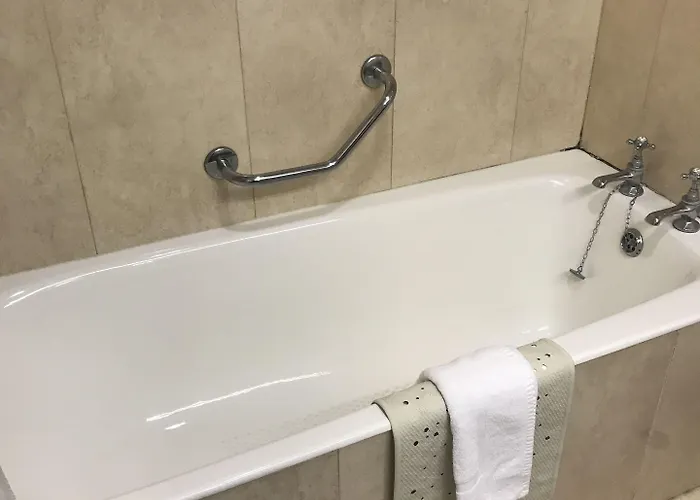 Hotel Maudlins House