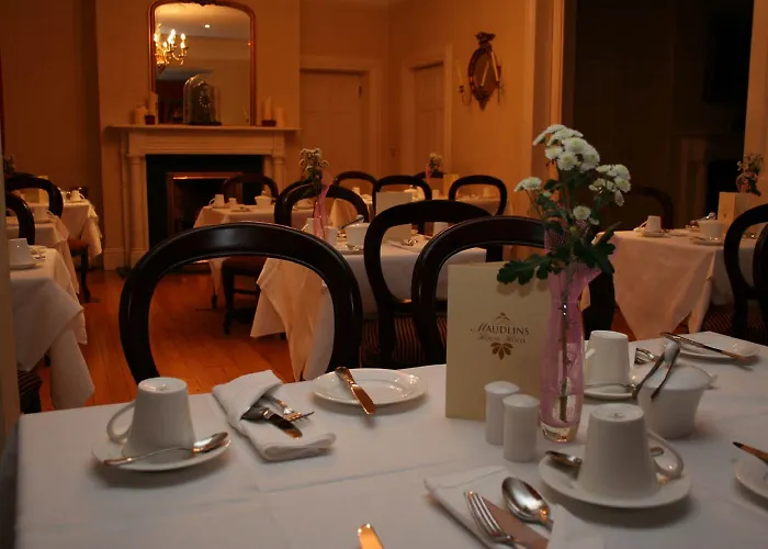 Maudlins House Hotel 3*