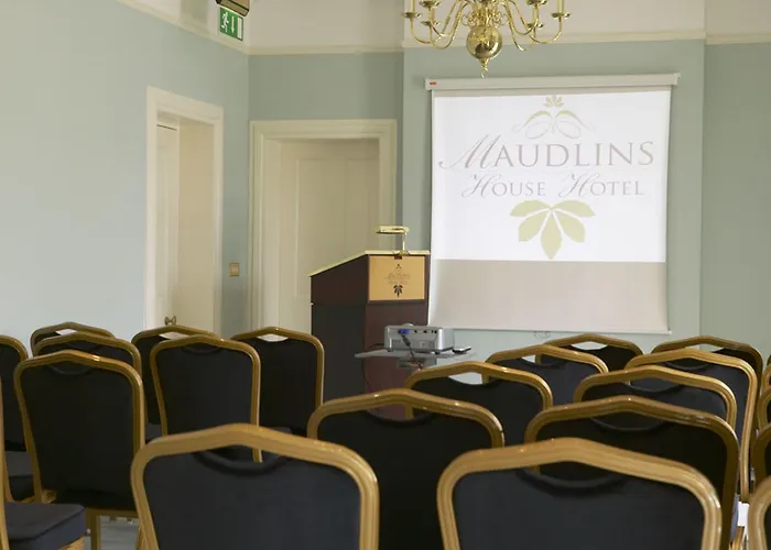Maudlins House Hotel