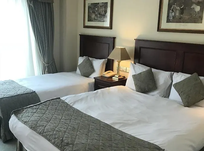 Hotel Maudlins House 3*