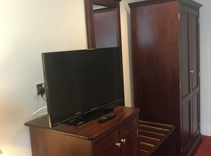 Maudlins House Hotel 3*