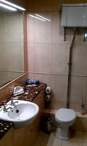 Maudlins House Hotel 3*